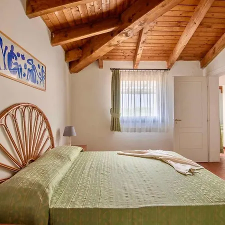 In 43447 Semesterbostad Stintino